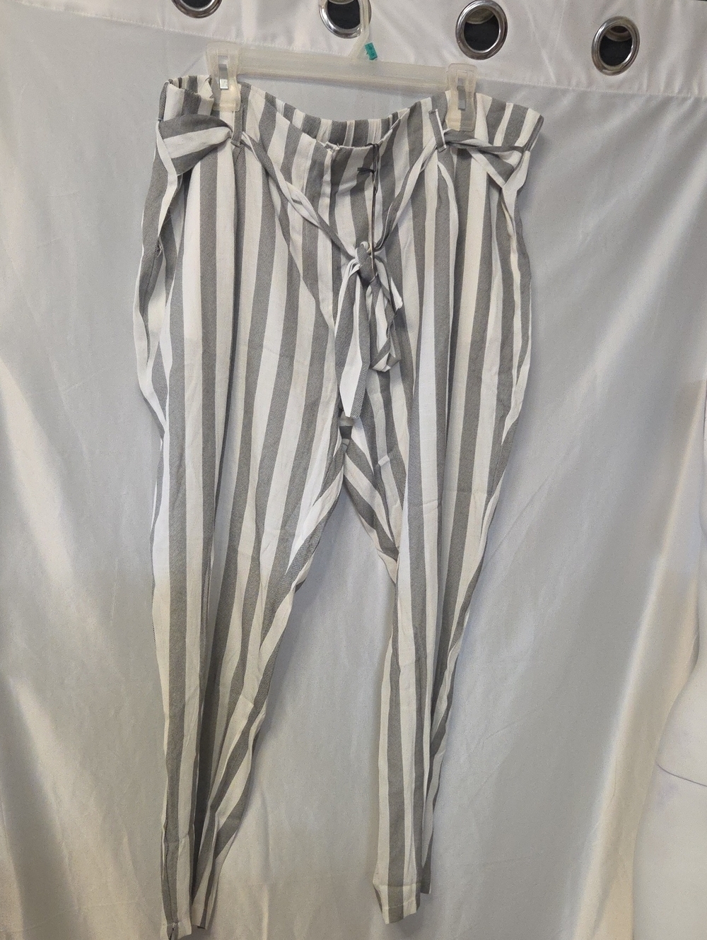 Striped Paperbag Ankle Pants - Gray & White Size 3xlarge
